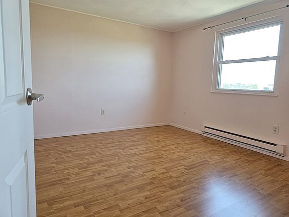 4th image of 115 W Squantum St APT 803