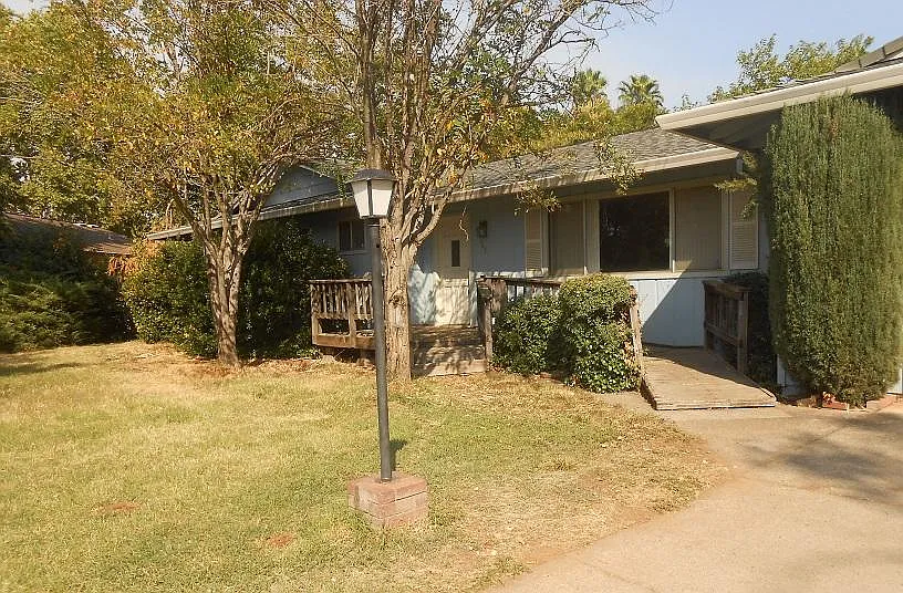 7193 Granada Dr photo 1