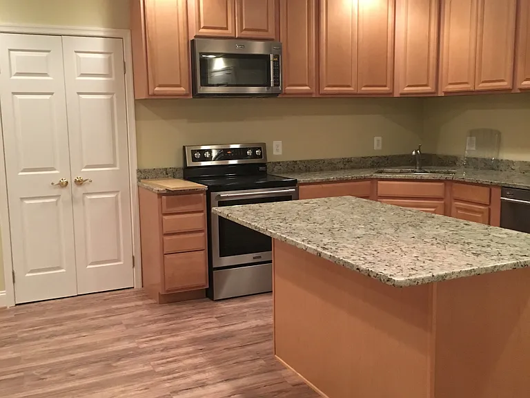 8102 Westchester Dr #B — Photo 10