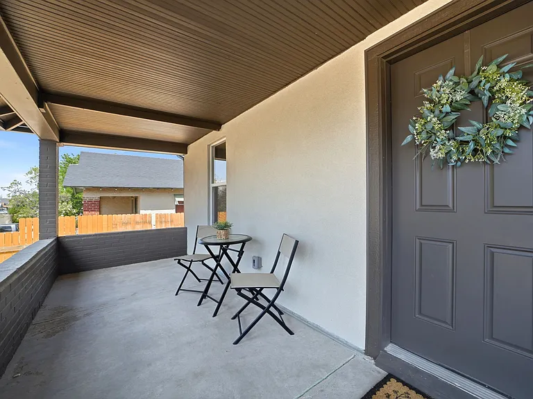 330 Jefferson St — Photo 6