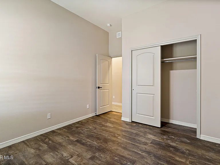 3237 Christian Cunningham St — Photo 33