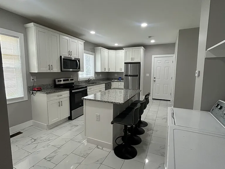 773 Pleasant St #1 — Photo 25