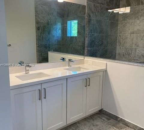 5th image of 592 Parsons Way #592