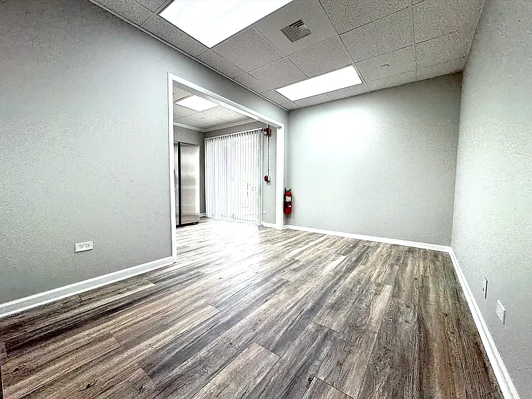 9856 Derby Ln #2 — Photo 19