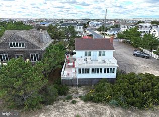 811 Bunting Ave, Fenwick Island, DE 19944
