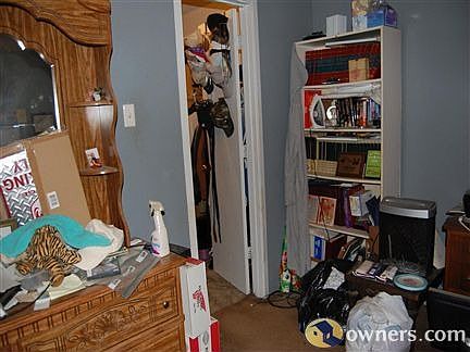 entrance to master closet
