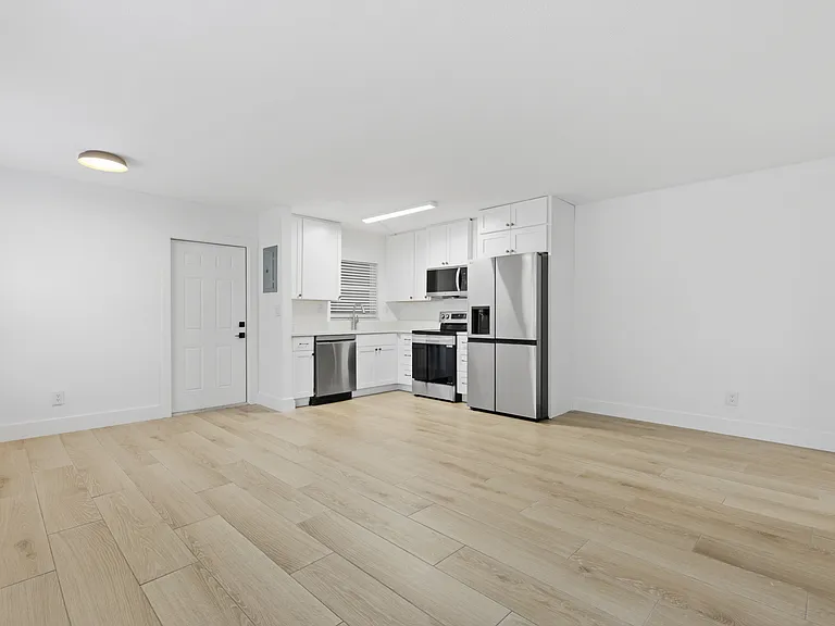 5771 SW 36th Ct #305 — Photo 12