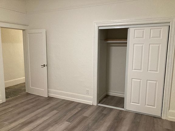5th image of 160 8th St APT 8