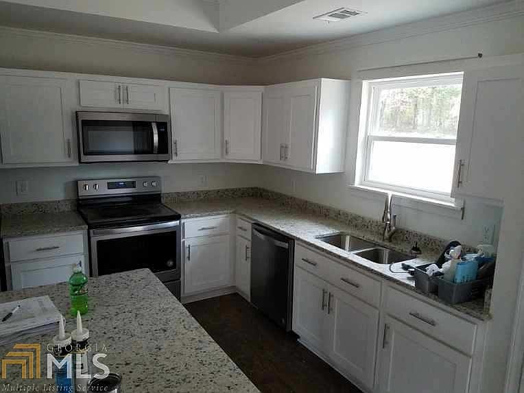 2nd image of 20 Quail View Rdg