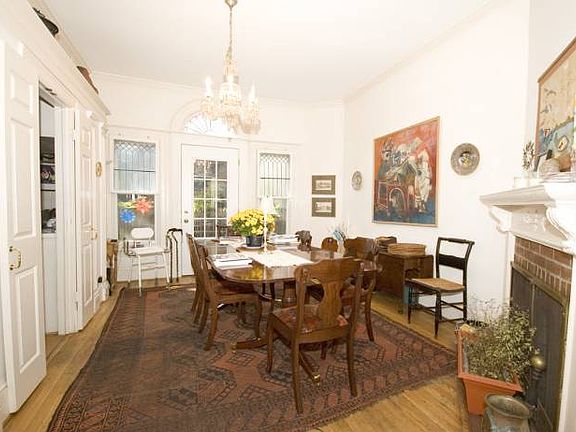 Formal dining room