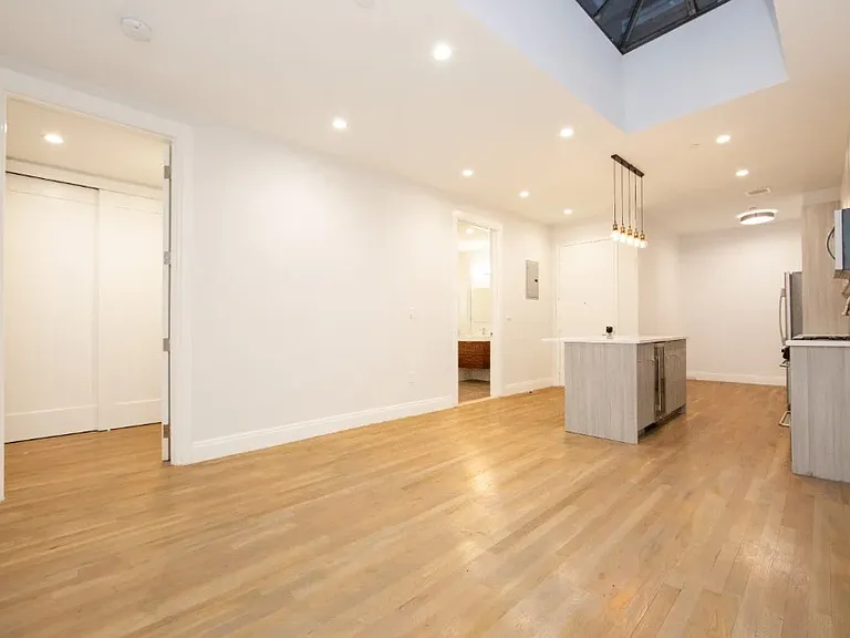 45 Beekman St #2S — Photo 4