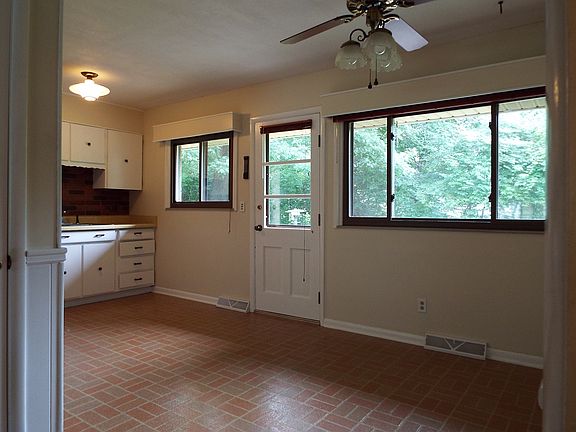 5th image of 1517 Colorado Dr