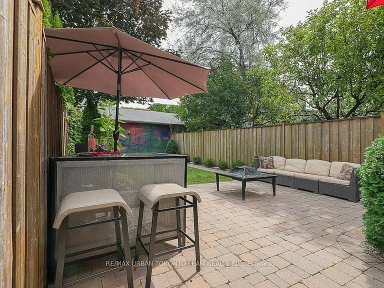 21A Grove Ave — Photo 34