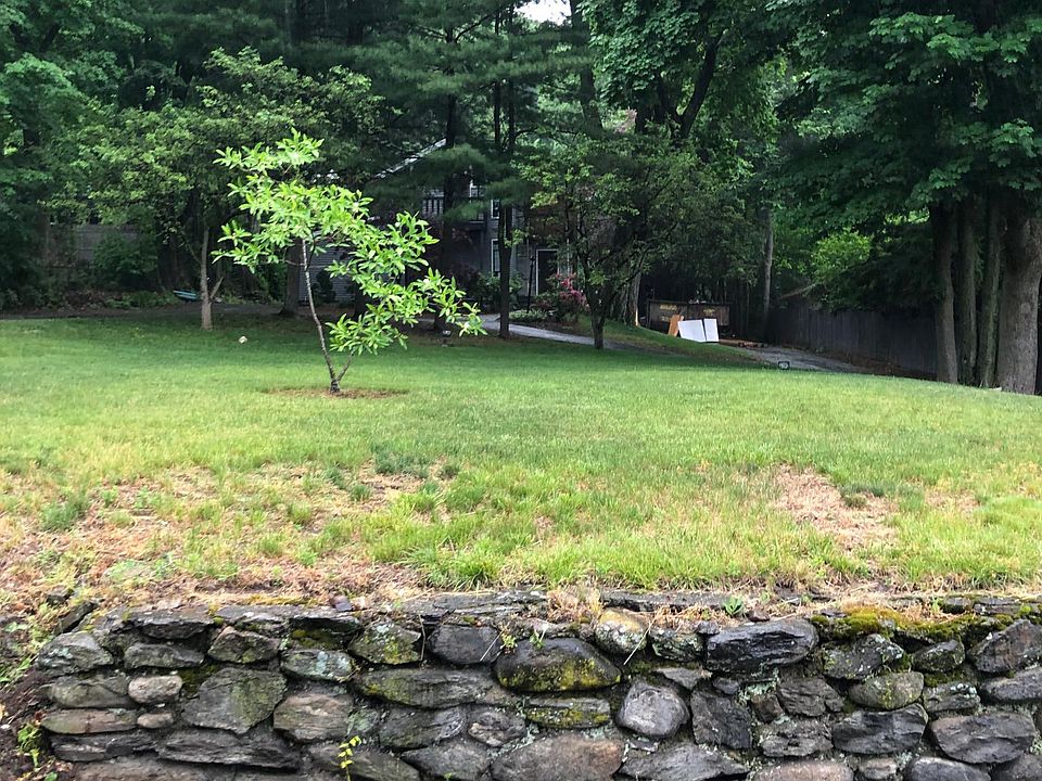 2nd image of 146 Institute Rd