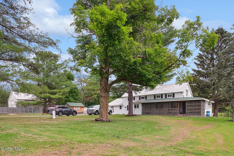 2nd image of 420 Caverns Road