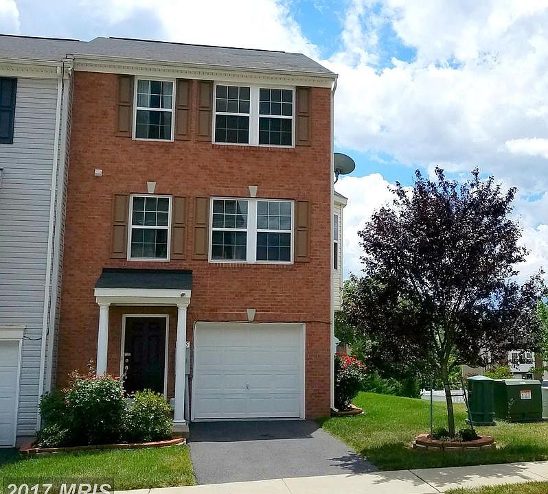 1st image of 225 Monticello Sq