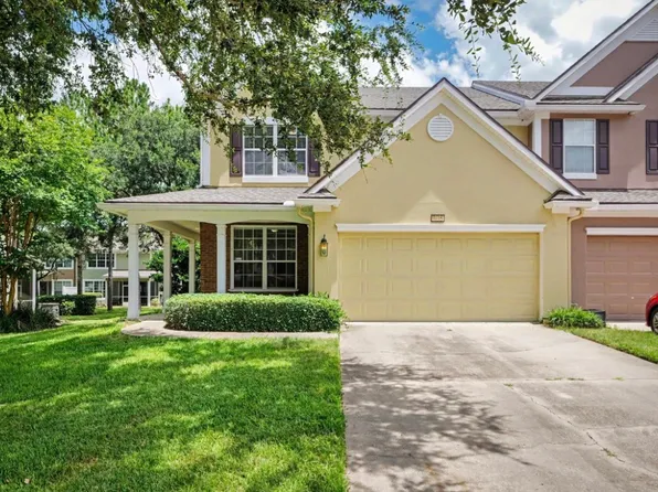 6495 Yellow Leaf Ct, Jacksonville, FL 32258
