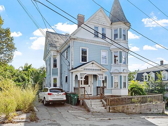 2nd image of 9 Mount Vernon St