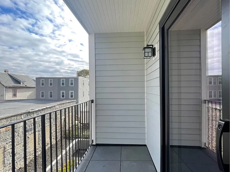52 Withington St #6 — Photo 6