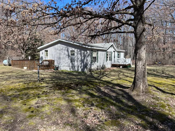 2513 Hannah Rd, Remus, MI 49340