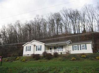 687 W Hollow Rd, Middleburg, PA 17842