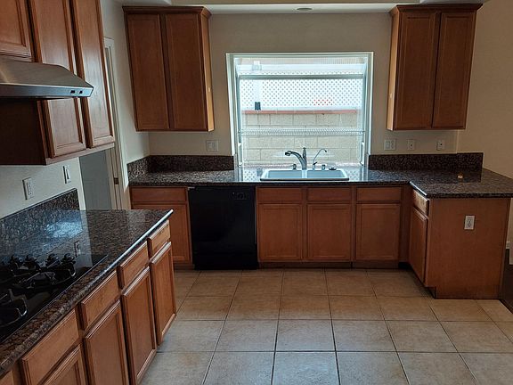 4th image of 5663 Sultana Ave Unit 1