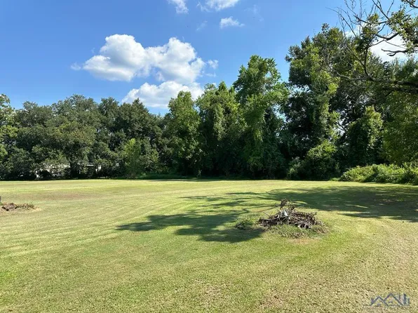 Pin Oak St, Labadieville, LA 70372