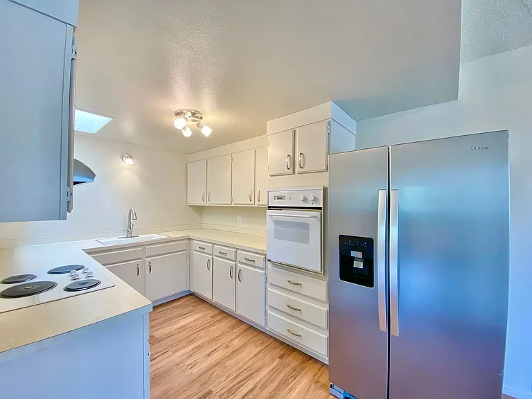 8347 Wabash Ave S — Photo 2