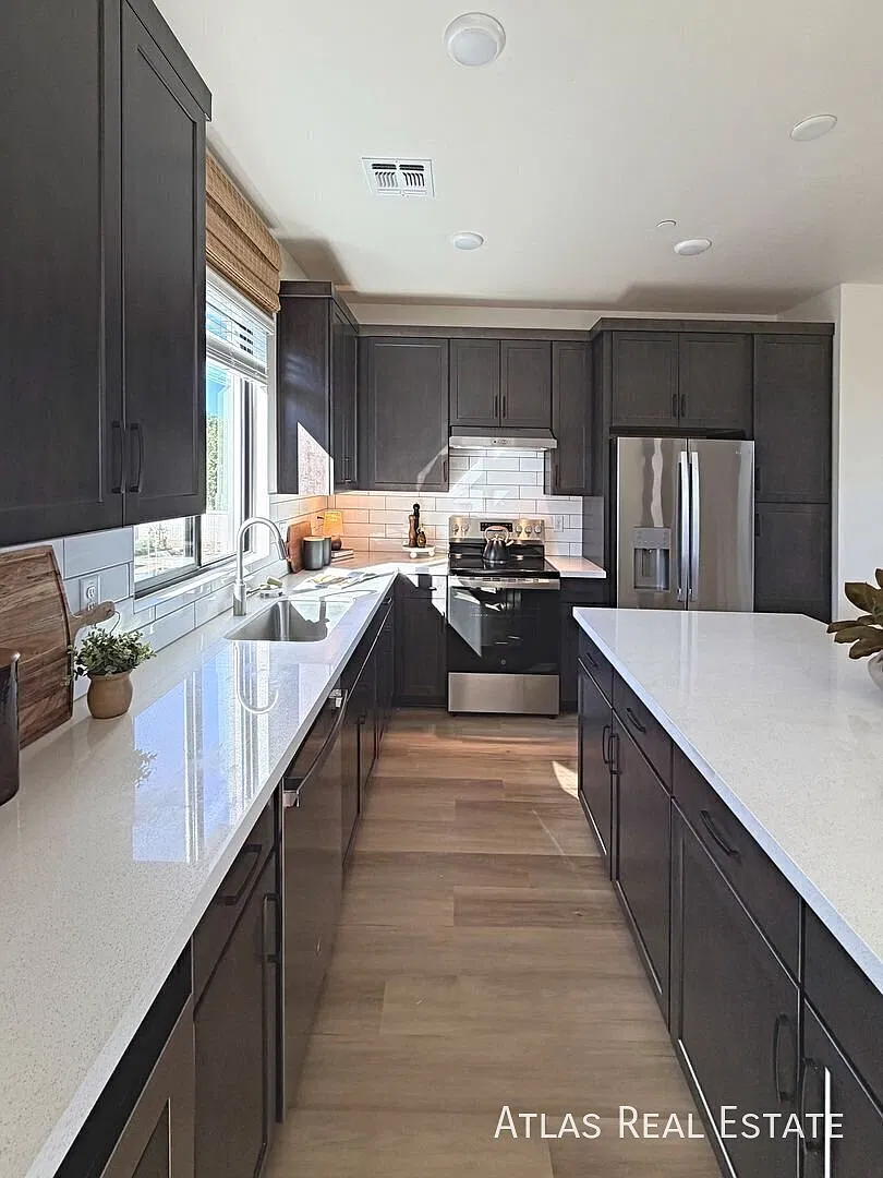 Beautiful Tempe Homes | Modern Features | Near Sloan Park | Starting at $3,895! — Photo 4