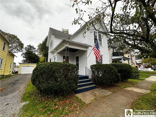 115 S 5th St, Olean, NY 14760