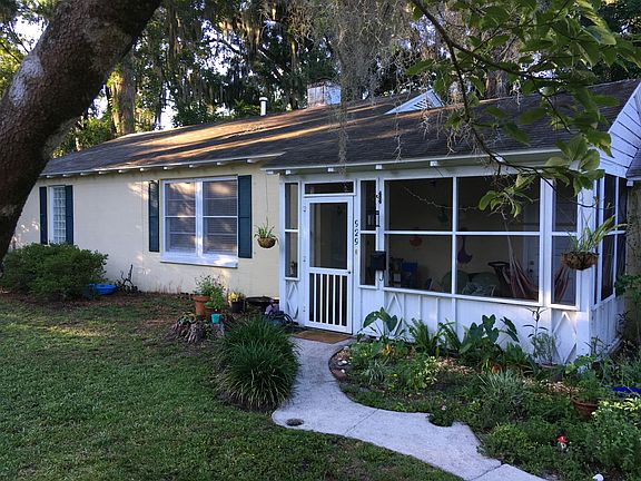 2nd image of 929 NW 10th Ave