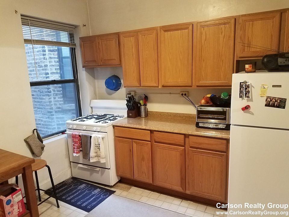 1st image of 4010 N Kenmore Ave APT A3