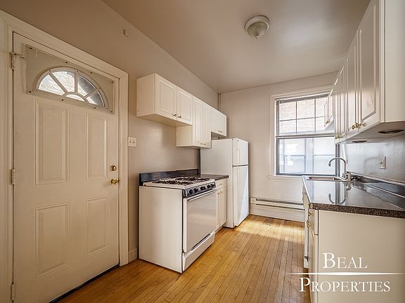 4th image of 1313 Oak Ave #L1