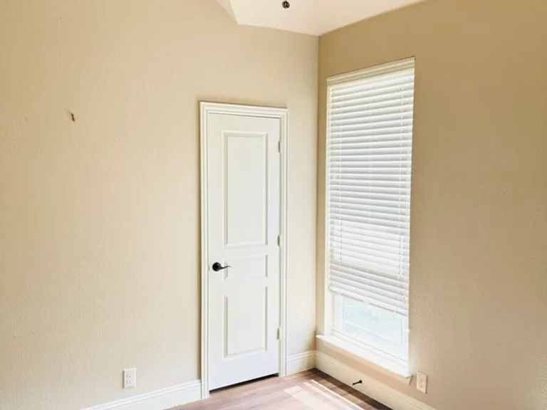 6308 Ashford Trl — Photo 16