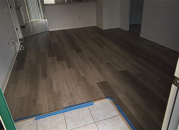 3rd image of 2959 Lobelia Rd