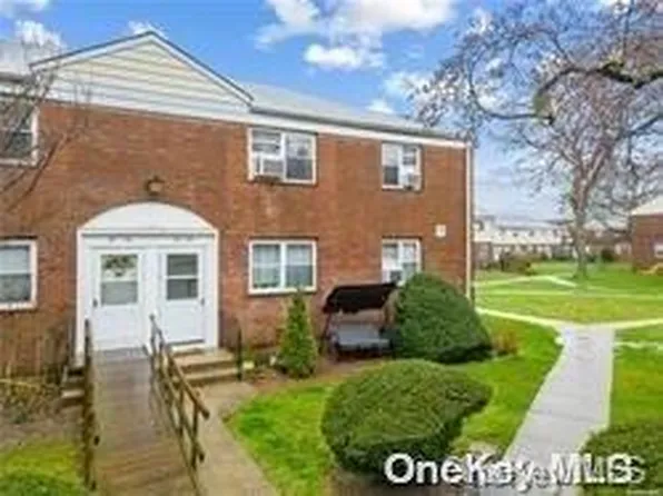 67-34 Springfield Boulevard #Upper, Bayside, NY 11364
