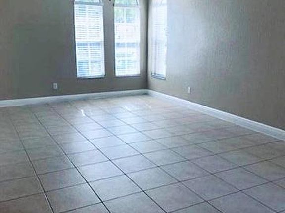 5th image of 9715 Darlington Pl #Townhouse 9715