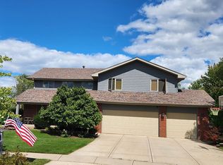 8518 Bangor Dr, Tinley Park, IL 60487