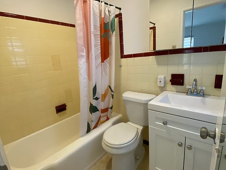 251 Mateo Way NE — Photo 22