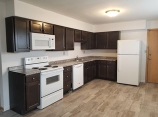 18306 Exchange Ave, Lansing, IL 60438