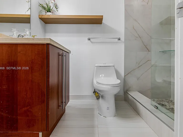 79 SW 12th St #2107 — Photo 31
