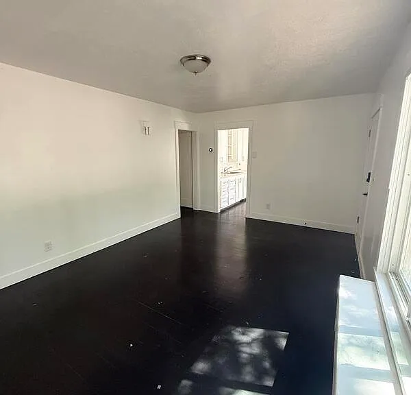620 N 300 E — Photo 4