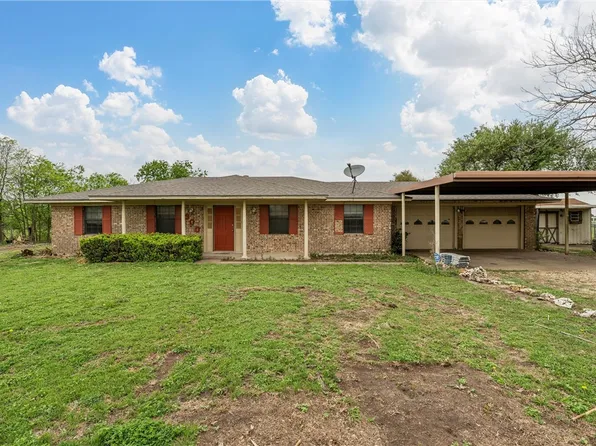 900 E Avenue A, Rosebud, TX 76570