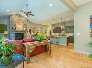 122 Cisco Rd, Asheville, NC 28805