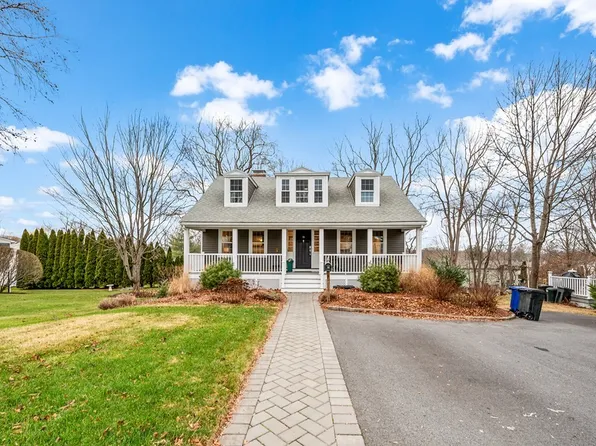 15 Ward St, Woburn, MA 01801