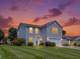 502 Streamside Dr, Greenfield, IN 46140