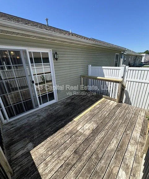 100 Crimson Ct — Photo 18