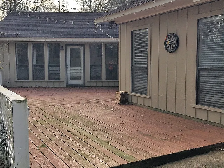 1002 Chase Ln — Photo 19