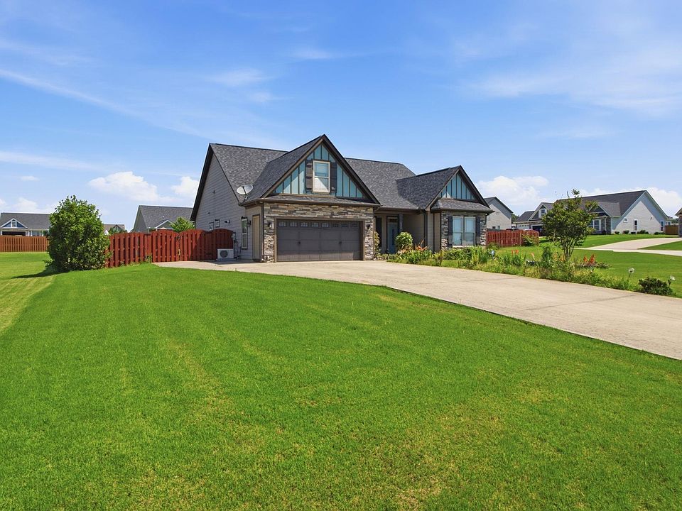 1st image of 222 Creekside Farms Way