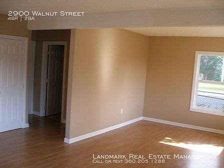 2nd image of 2900 Walnut St